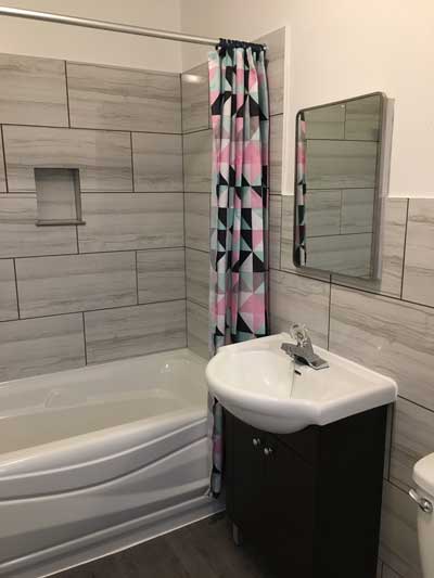 Apt1 Bathtub and sink