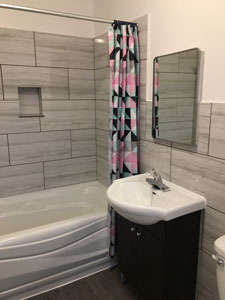 Apt1 Bathtub sink